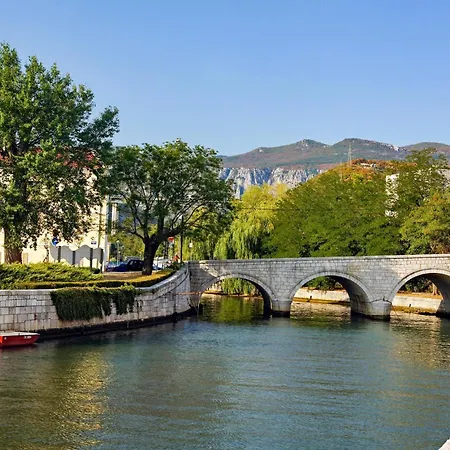 Διαμέρισμα In 45735 *