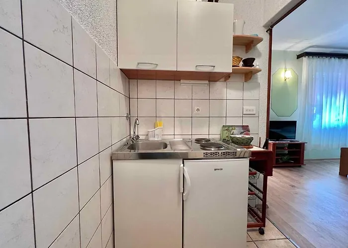 In 45735 アパート *